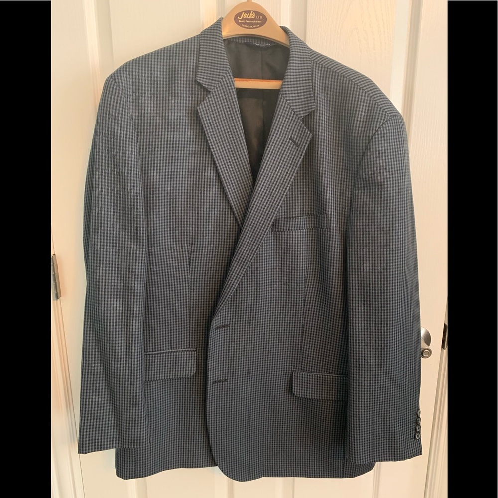 Men’s Blazer - matches everything and gently worn
